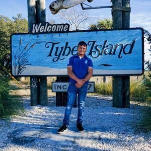 Meet your Posher, Eduardo